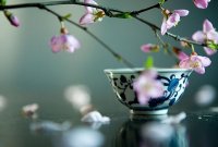 女孩子學(xué)茶藝好還是花藝好？